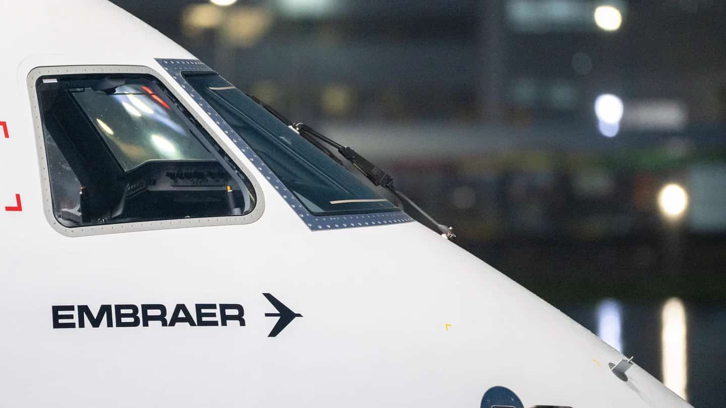 Aeronave comercial da Embraer em detalhe
